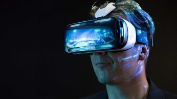 random42-oculus-gearvr-headset